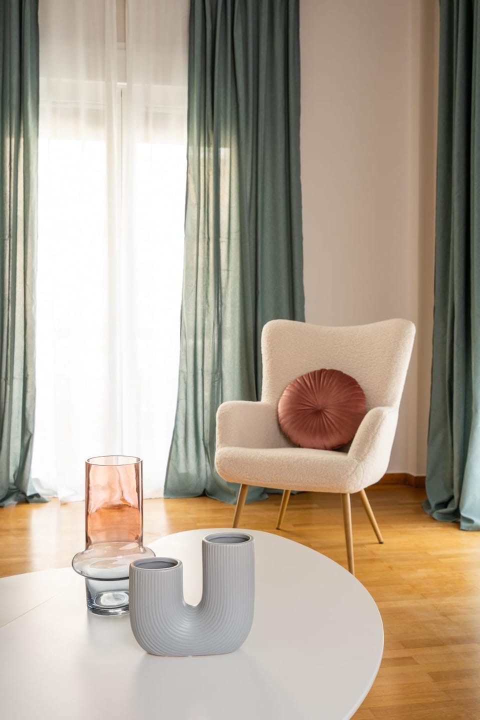 Athenian Classy 2BD Apt next to Metro Panepistimio Apartment in Athens