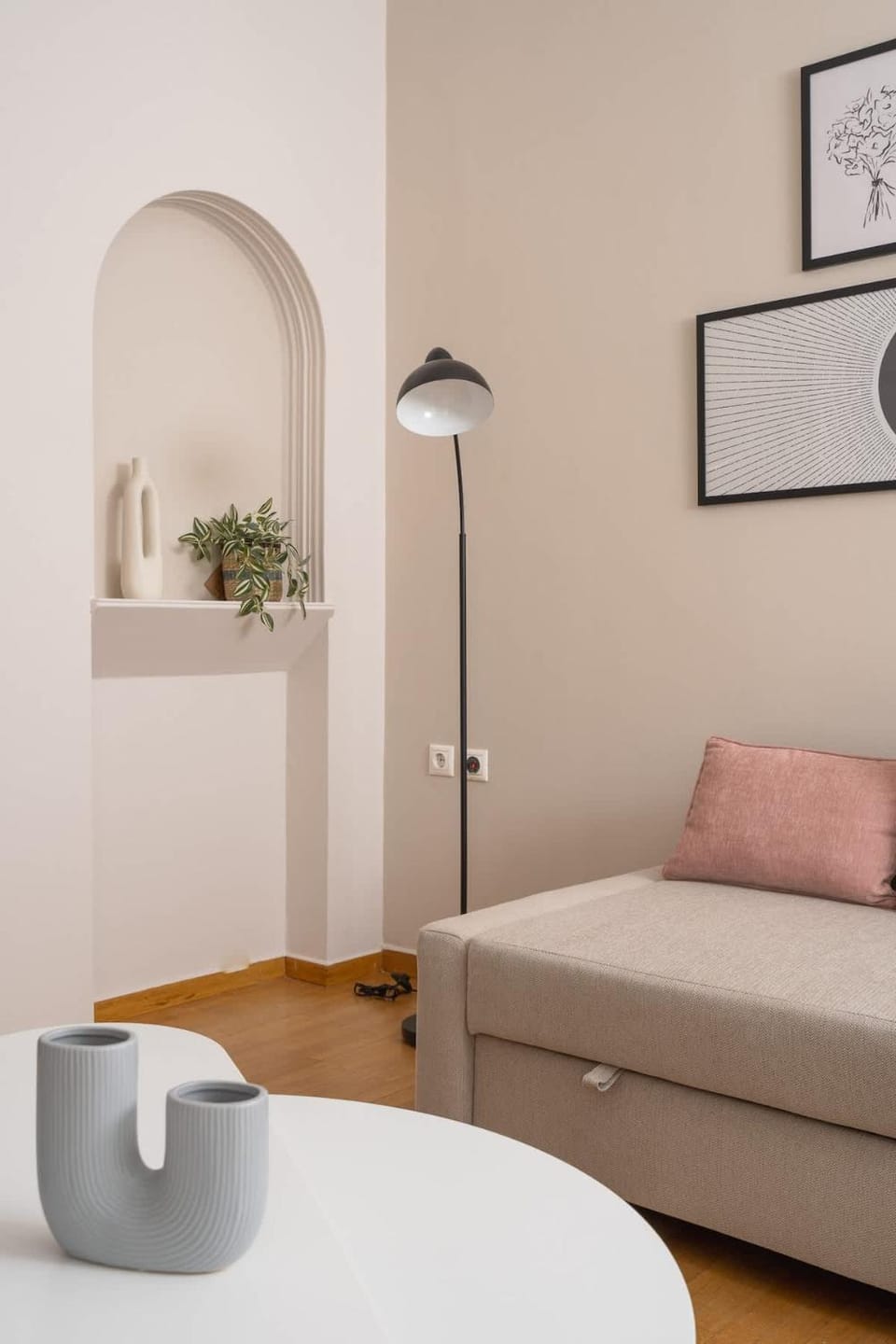 Athenian Classy 2BD Apt next to Metro Panepistimio Apartment in Athens