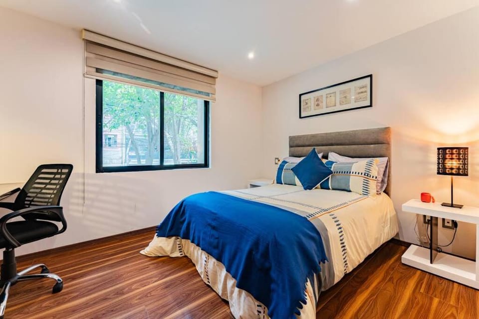 Bed, Photo of the whole room, Bedroom
