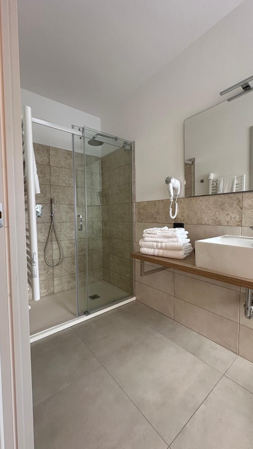 Shower, Bathroom