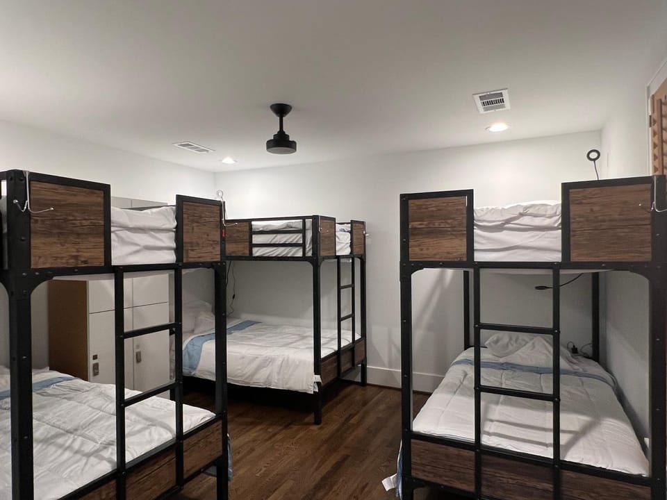 Bed, Bedroom, bunk bed, locker, towels