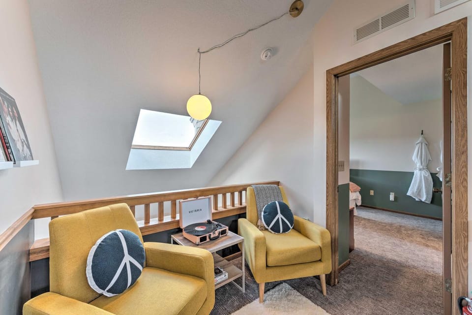 Seating area