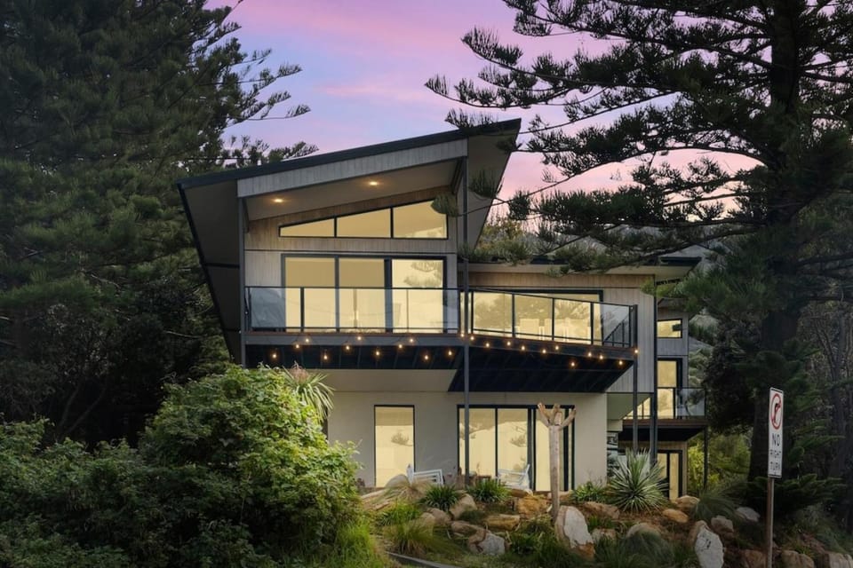 'Rockpool=' - Direct Beach Access House in Wollongong