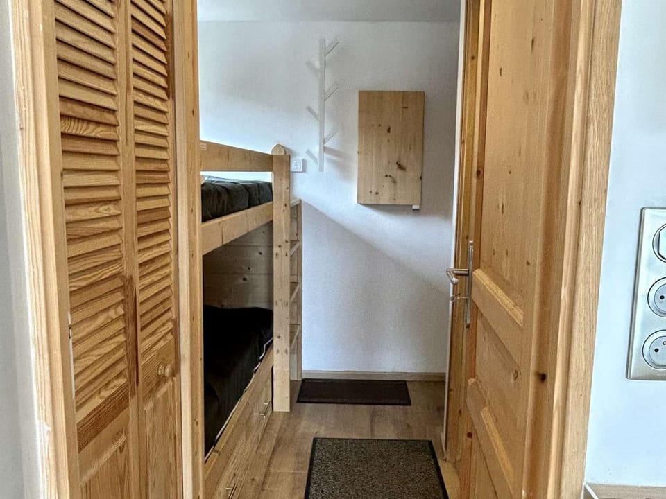 Charmant Studio 4p avec Terrasse Sud – Proche Pistes & Commerces – Alpe d'Huez - FR-1-405-339 Apartment in Huez