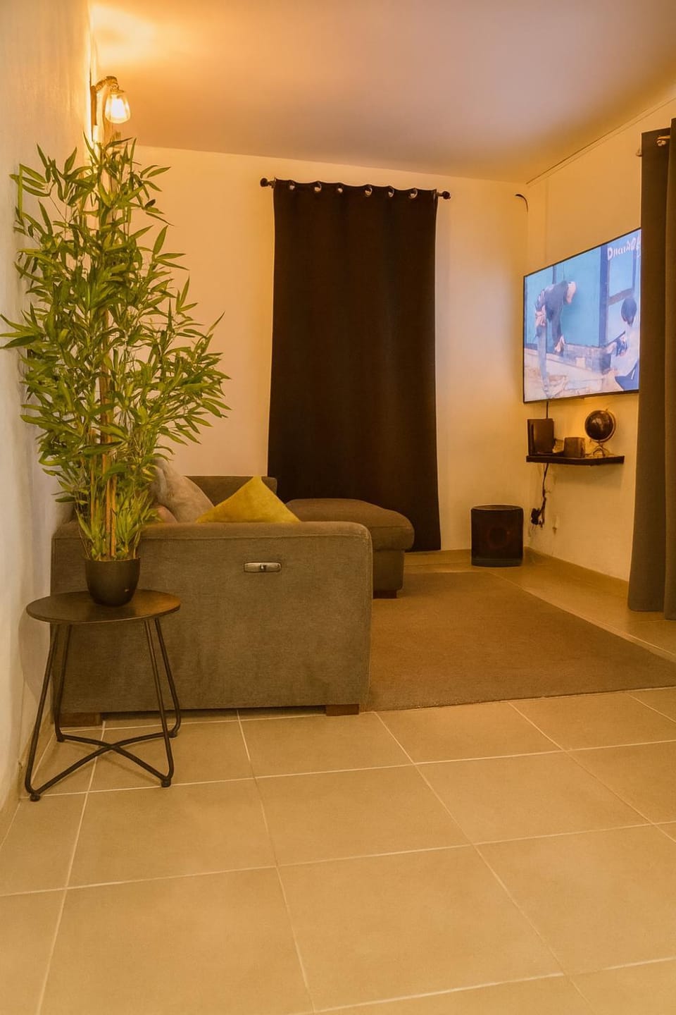 TV and multimedia, Living room, Seating area
