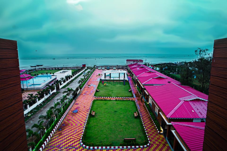 Property building, Day, Natural landscape, Garden, Garden view, Pool view, Sea view, Swimming pool