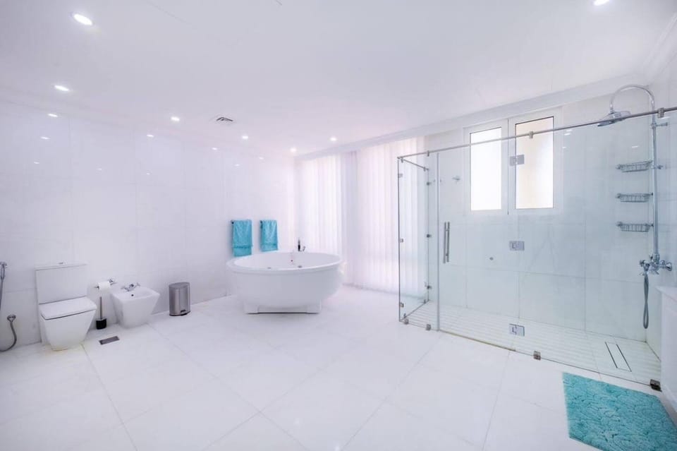 Pristine Paradise Villa In Palm Jumeirah Villa in Dubai