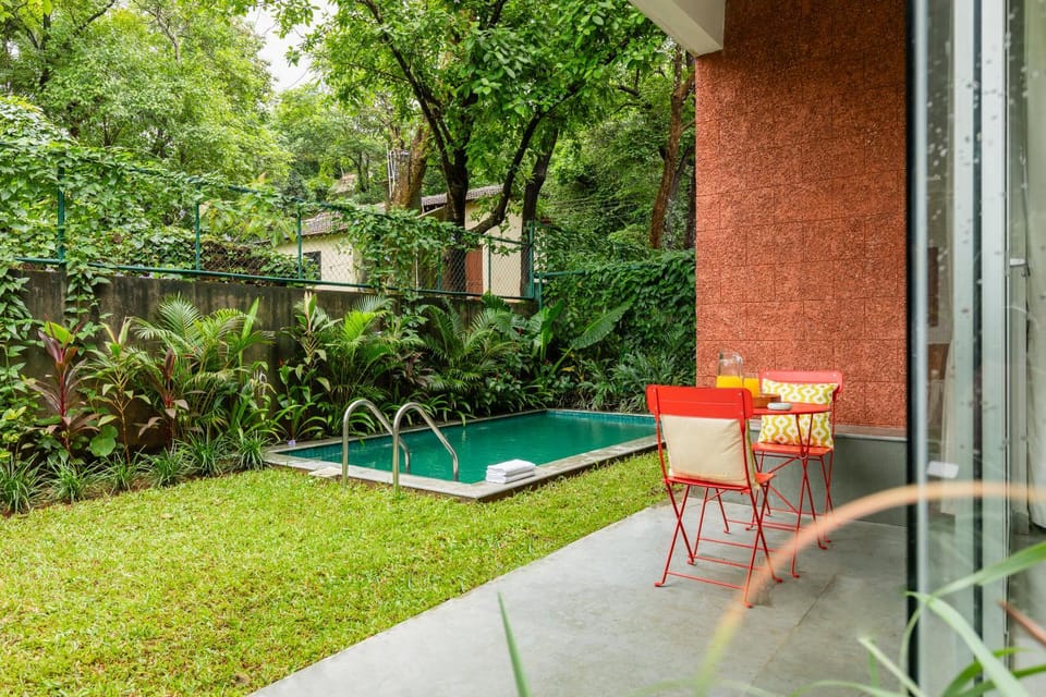 Garden, Swimming pool