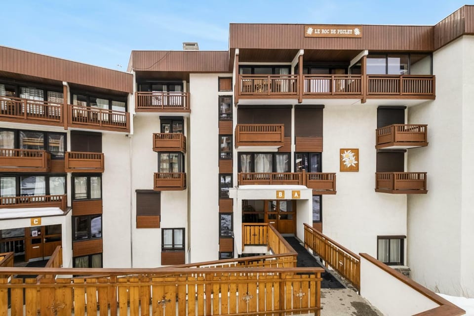 Résidence Roc De Peclet 1 - VAL THORENS location: Studio pour 4 personnes en bordure de pistes MAE-9038 Apartment in Les Allues