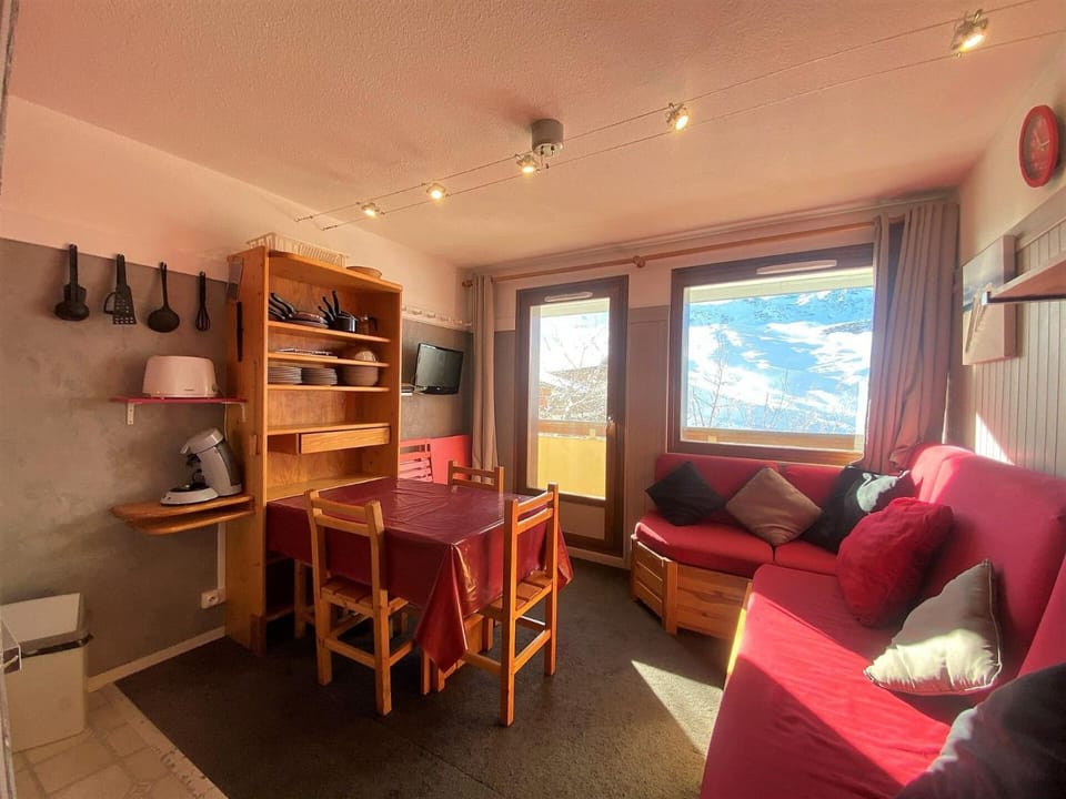 Résidence Reine Blanche - Val Thorens location: appartement avec chambre, balcon au sud, bordure de pistes MAE-9052 Apartment in Les Allues