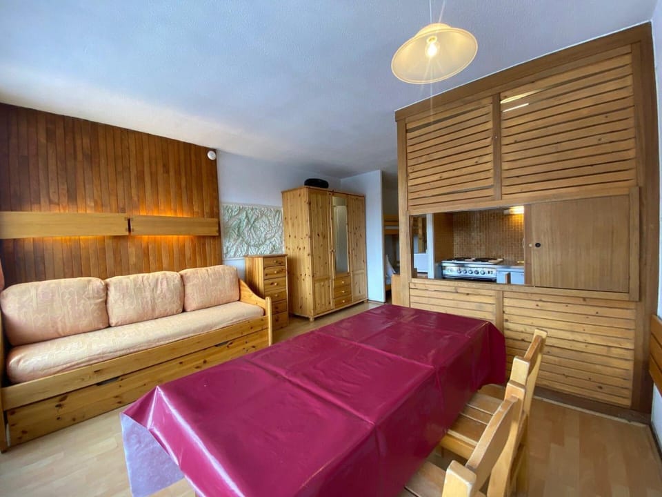 Résidence Neves - VAL THORENS location: studio pour 4 personnes dans un quartier jeune et animé LES NEVES MAE-9062 Apartment in Les Allues