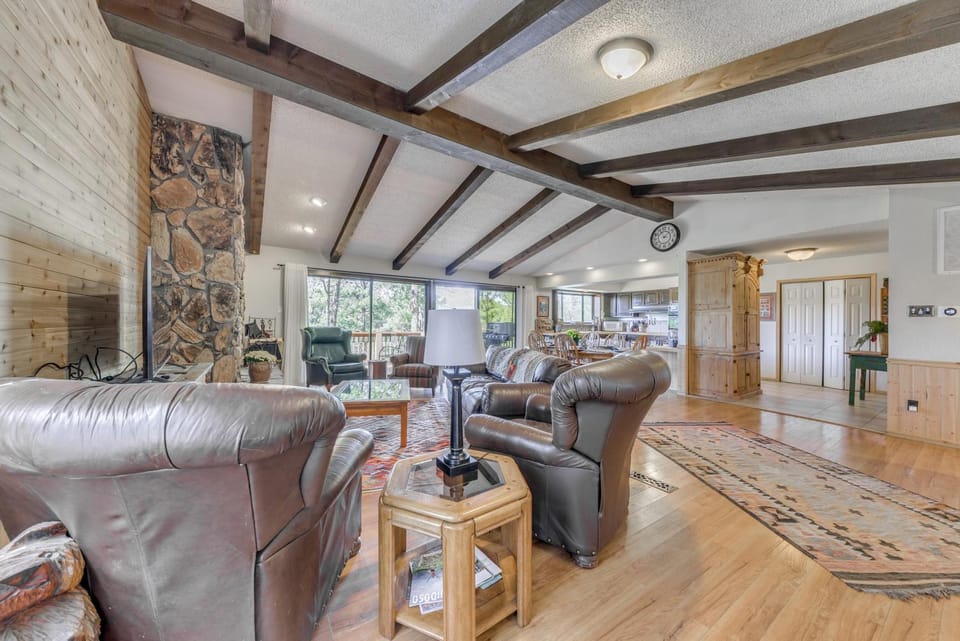 Ruidoso Retreat w/ Sierra Blanca Peak Views! House in Ruidoso