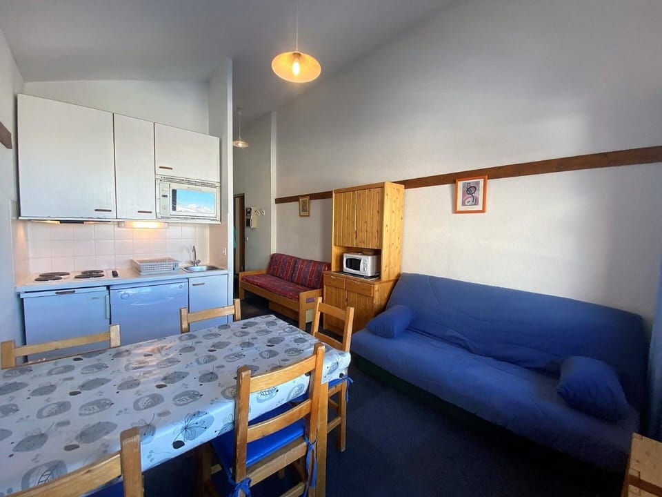 Résidence Reine Blanche - VAL THORENS location: Studio pour 4 personnes dans un quartier calme MAE-9090 Apartment in Les Allues