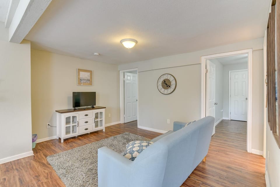 Walk to Beach! Family Coastal Retreat in Galveston Apartment in Galveston Island