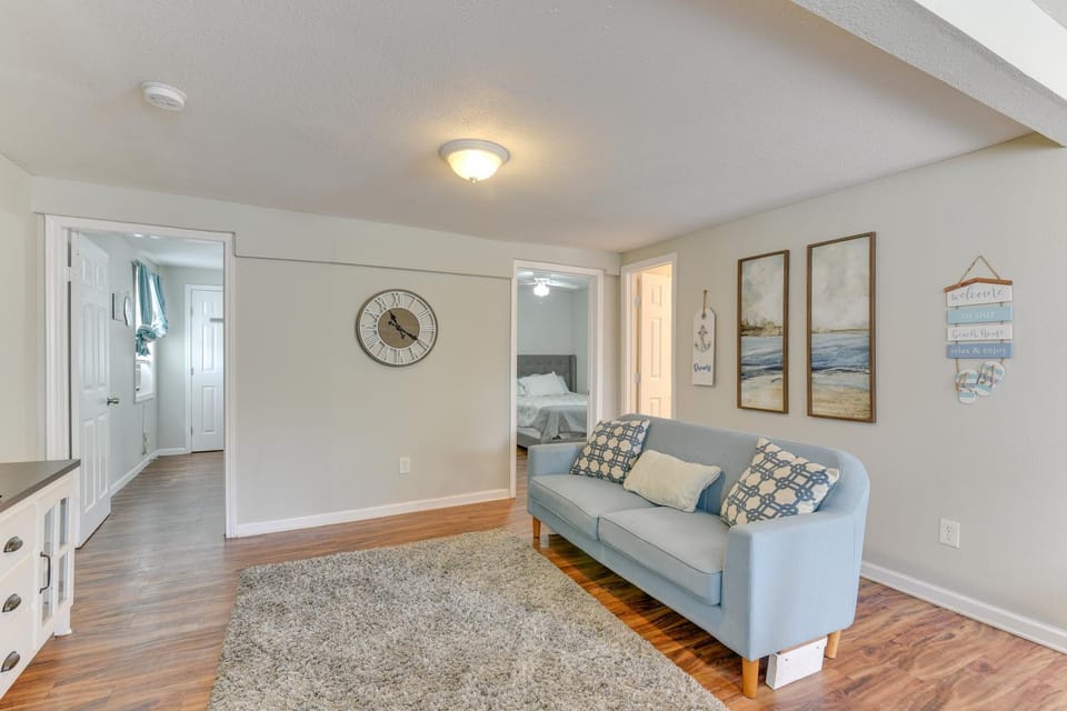 Walk to Beach! Family Coastal Retreat in Galveston Apartment in Galveston Island