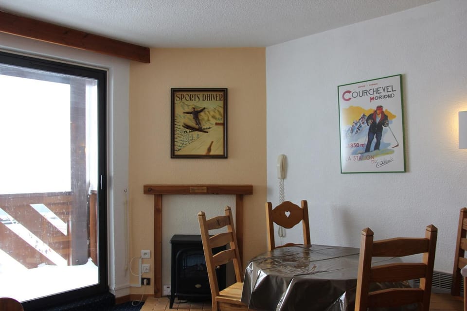Résidence Machu - VAL THORENS location: Appartement avec vue sur les pistes, résidence skis aux pied MAE-9101 Apartment in Les Allues
