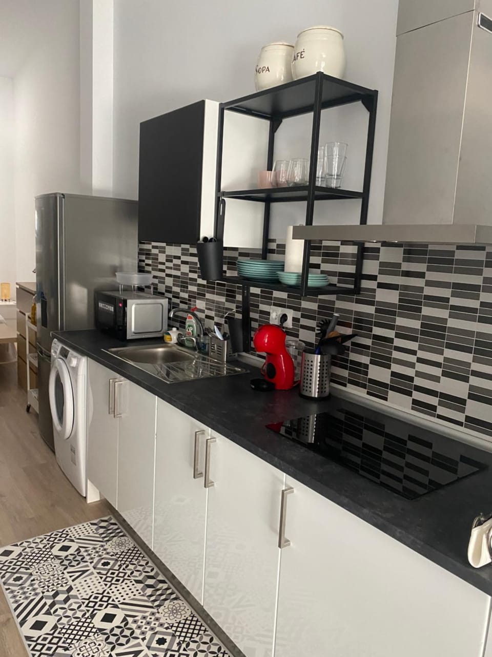 Kitchen or kitchenette