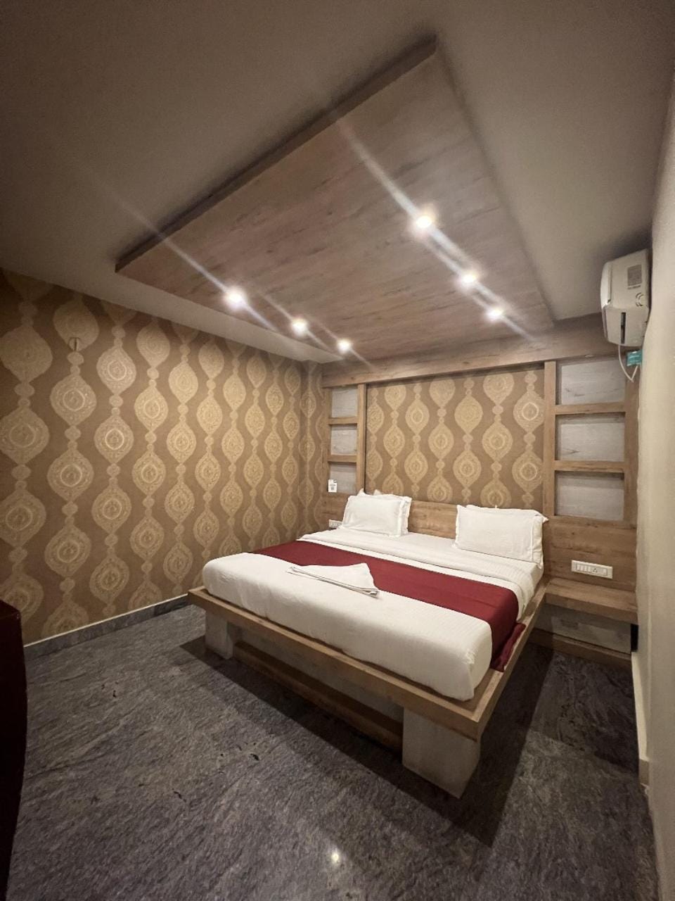 dreamz lodge Hotel in Bengaluru