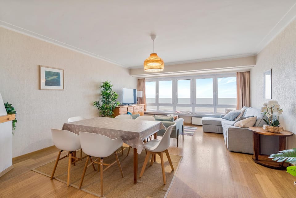 Living room, Seating area, Dining area, Sea view