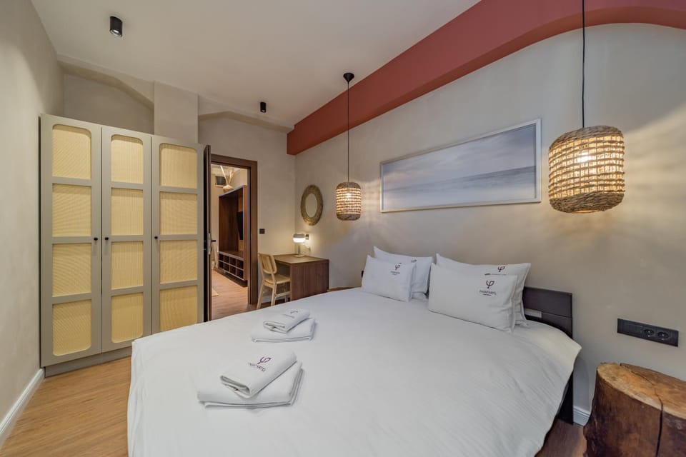 Bed, Photo of the whole room, Bedroom, towels, wardrobe