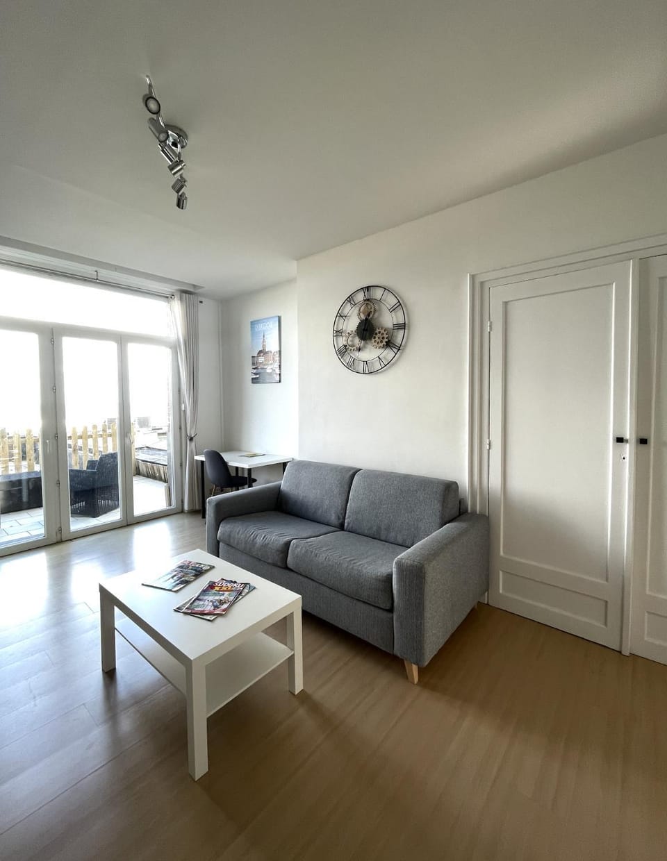 Communal lounge/ TV room, Living room