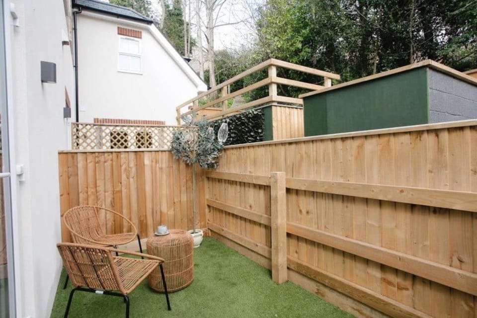 Patio, Garden, Balcony/Terrace
