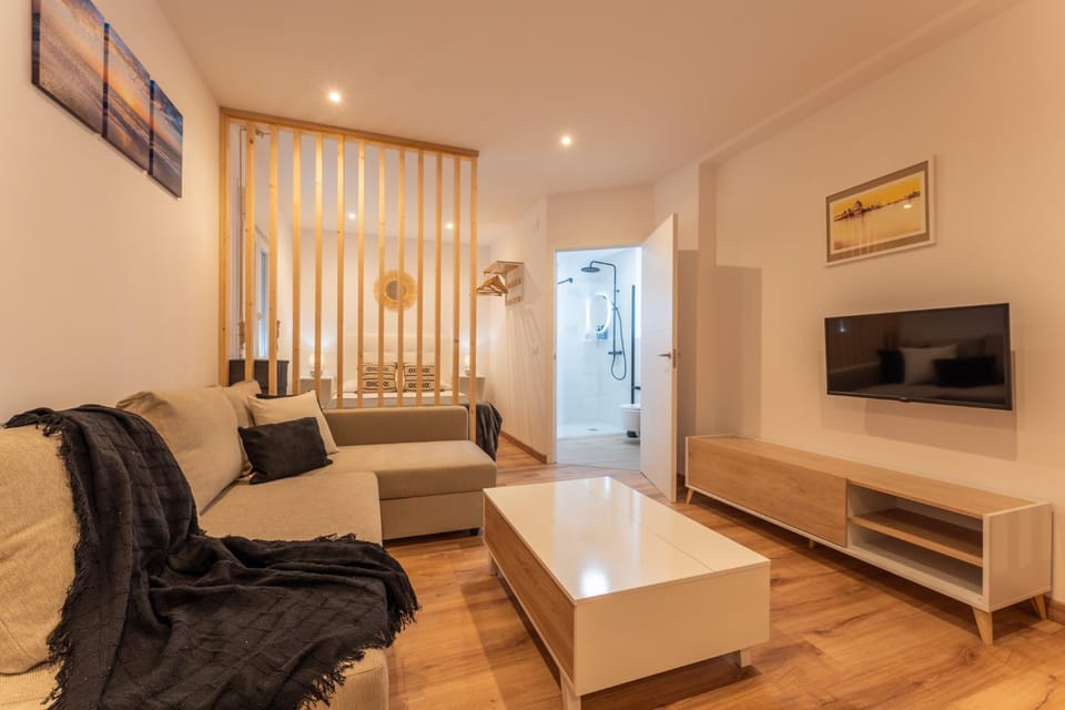 Communal lounge/ TV room, TV and multimedia, Living room