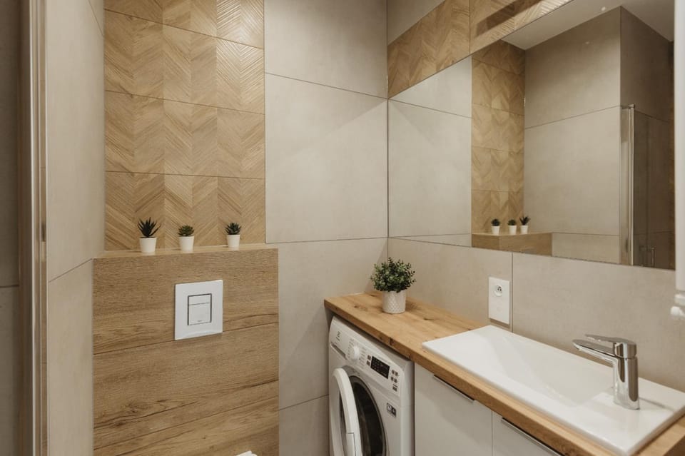 Bathroom, towels, washing machine, dryer