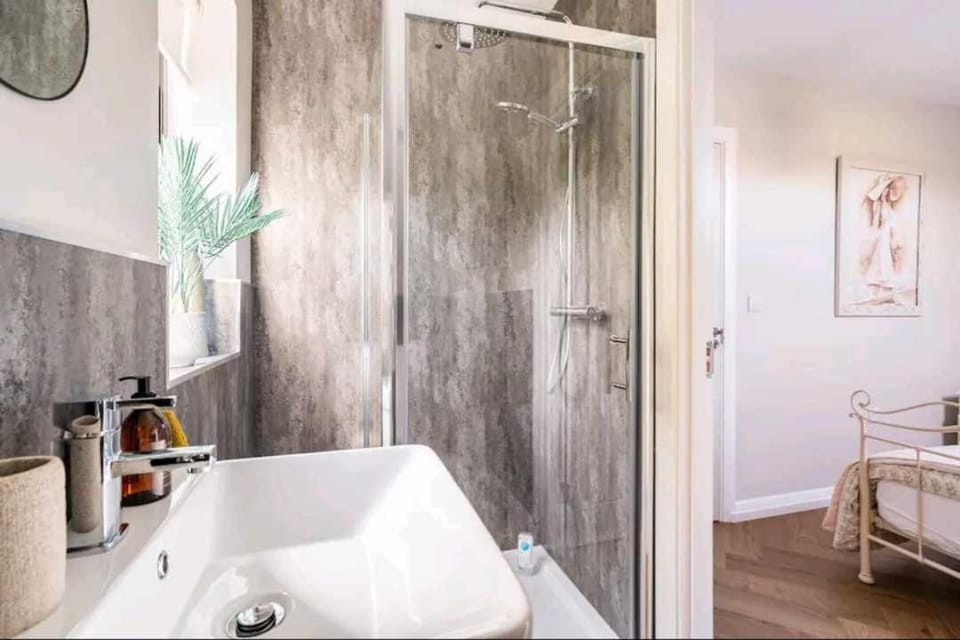 Fernhill Loft 2 Bedroom Apartment Apartment in Northern Ireland