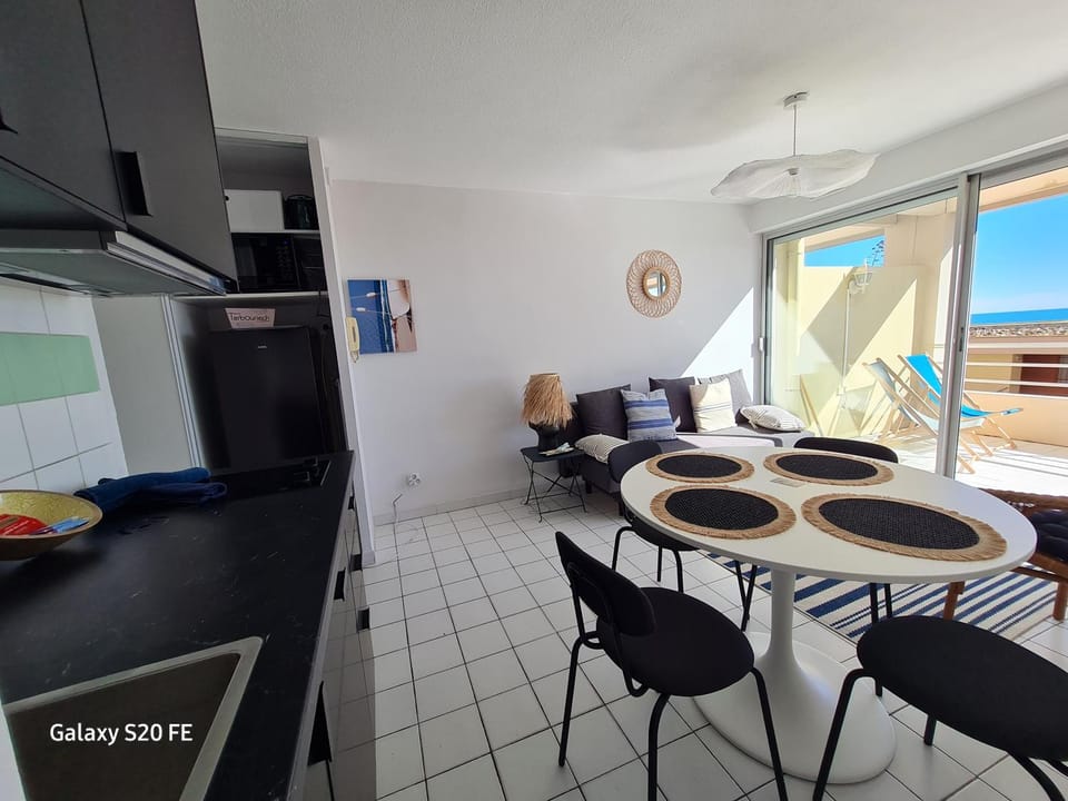Appartement Vue bleu azur Apartment in Occitanie
