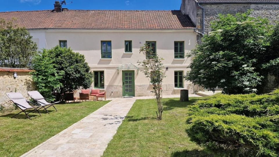 Les Jardins de Rosie Villa in Île-de-France