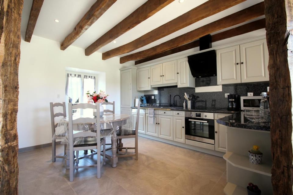Les chambaudies House in Nouvelle-Aquitaine
