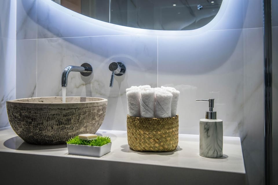 Toilet, Bathroom, microwave