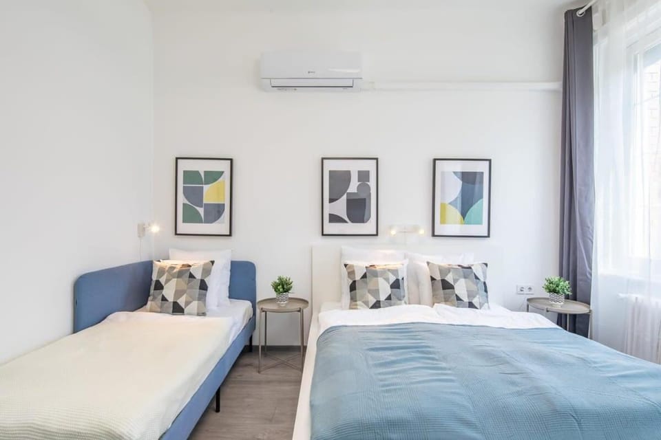 Newly designed central studio Apartment in Budapest