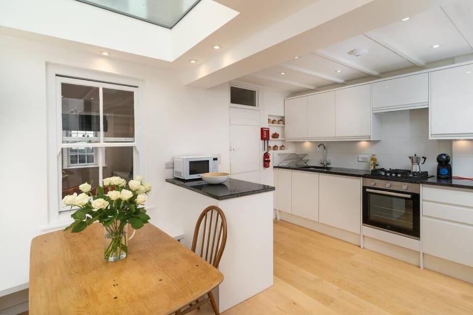 Beautiful and Contemporary Cornish townhouse in Penzance House in Penzance