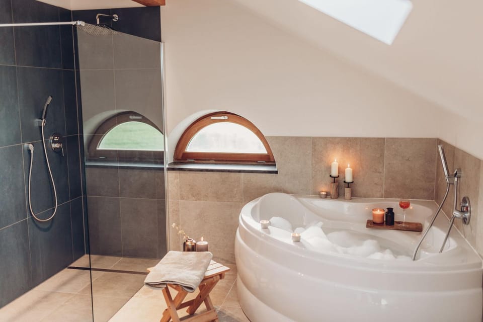 Bathroom, Bath
