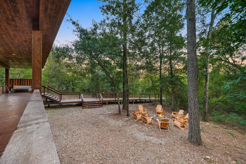 Enchanting Waterfront Cabin w Private Boardwalk Cabin in Broken Bow
