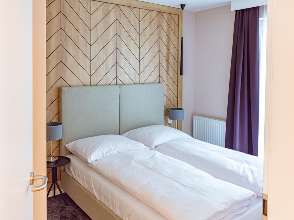 Bed, Activities, Photo of the whole room, Bedroom
