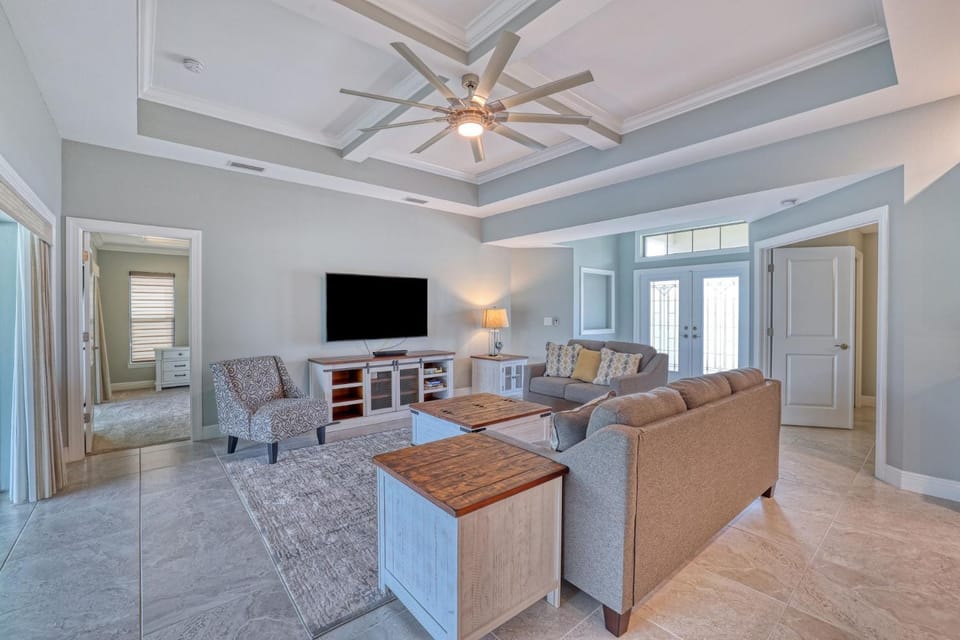 Magnolia House - Cape Coral 2020 Pool Home Villa in Cape Coral