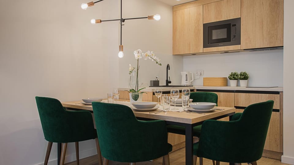 Activities, Dining area