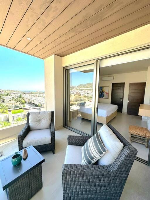 Charming 3 bedroom apt minutes from the beach Apartment in Baja California Sur