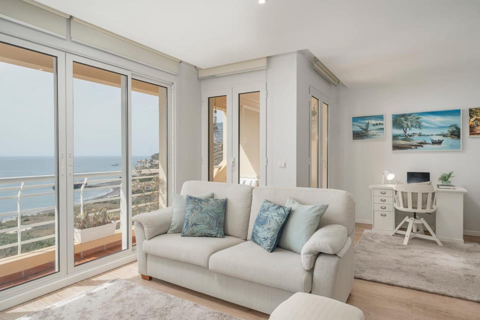 Living room, Sea view