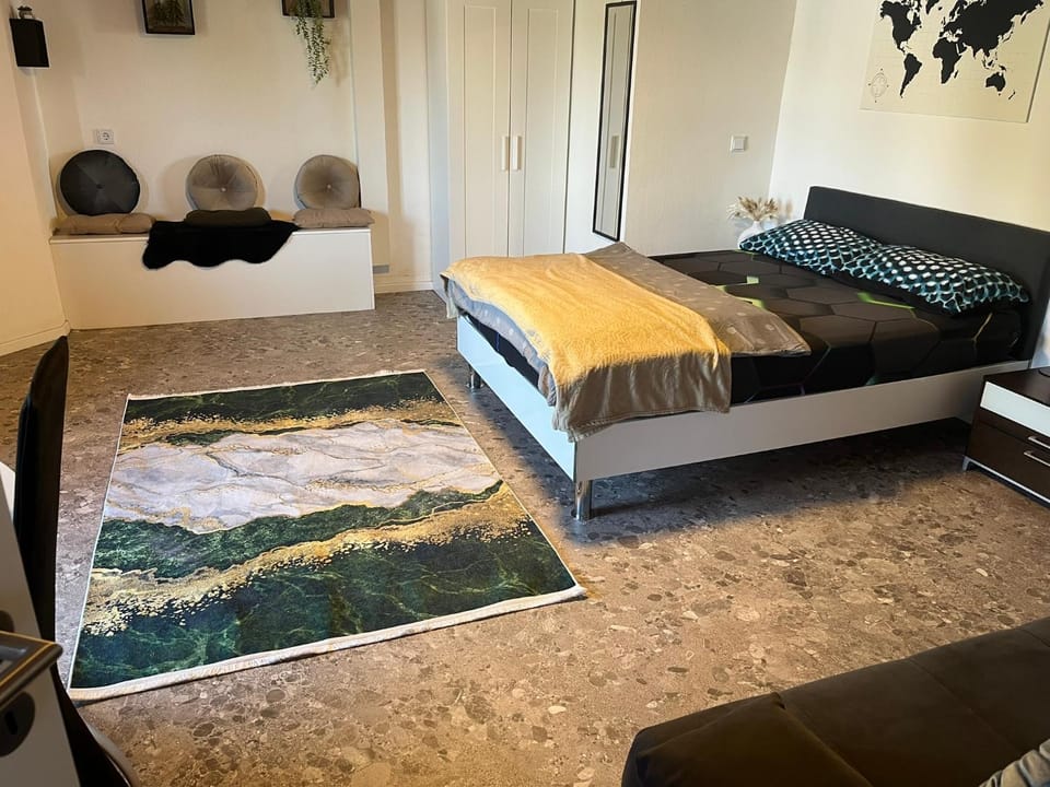 Living room, Bedroom