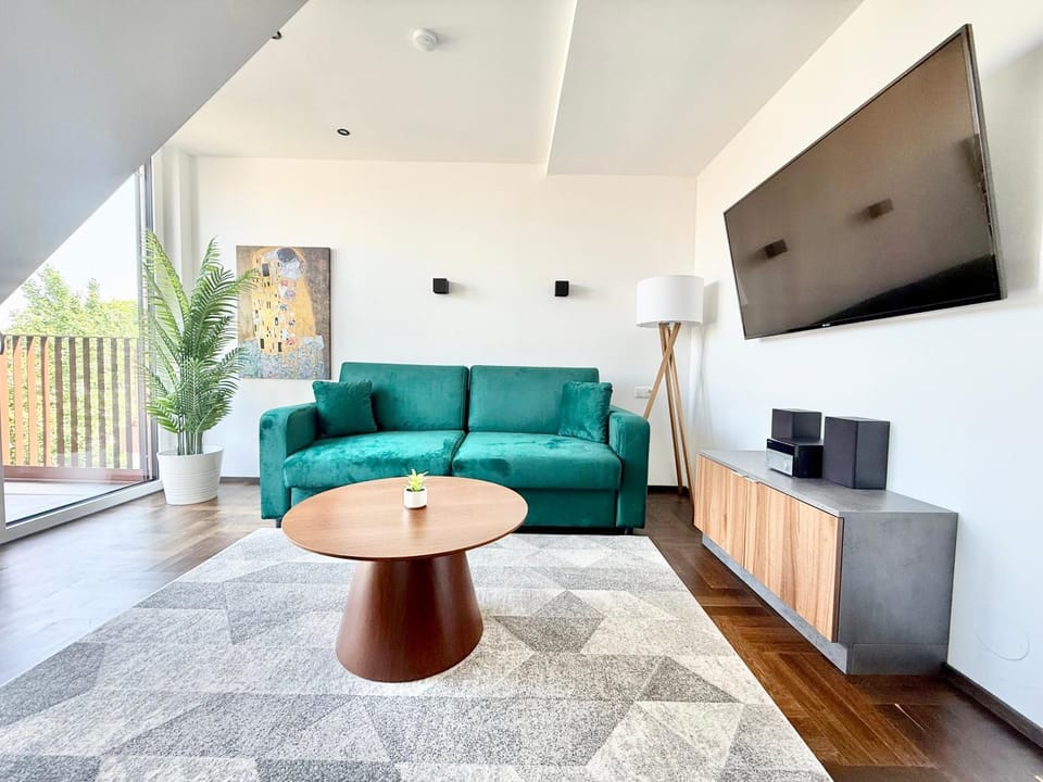 TV and multimedia, Living room, Seating area