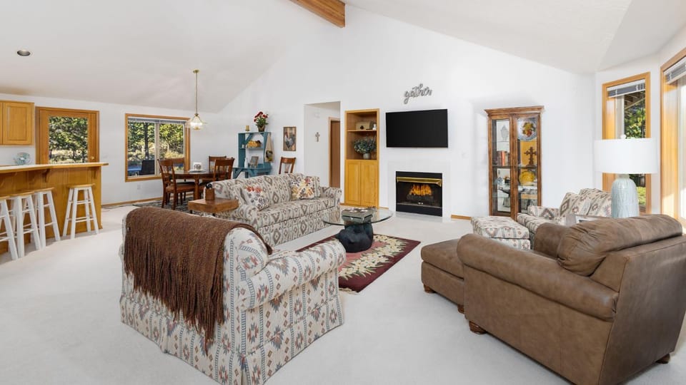 Mt. St. Helens - Unit 9 House in Sunriver