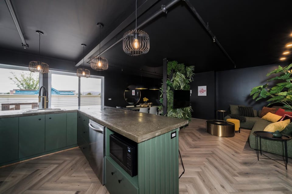 Kitchen or kitchenette