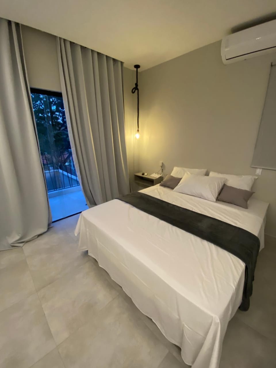Bed, Photo of the whole room, Bedroom, air conditioner