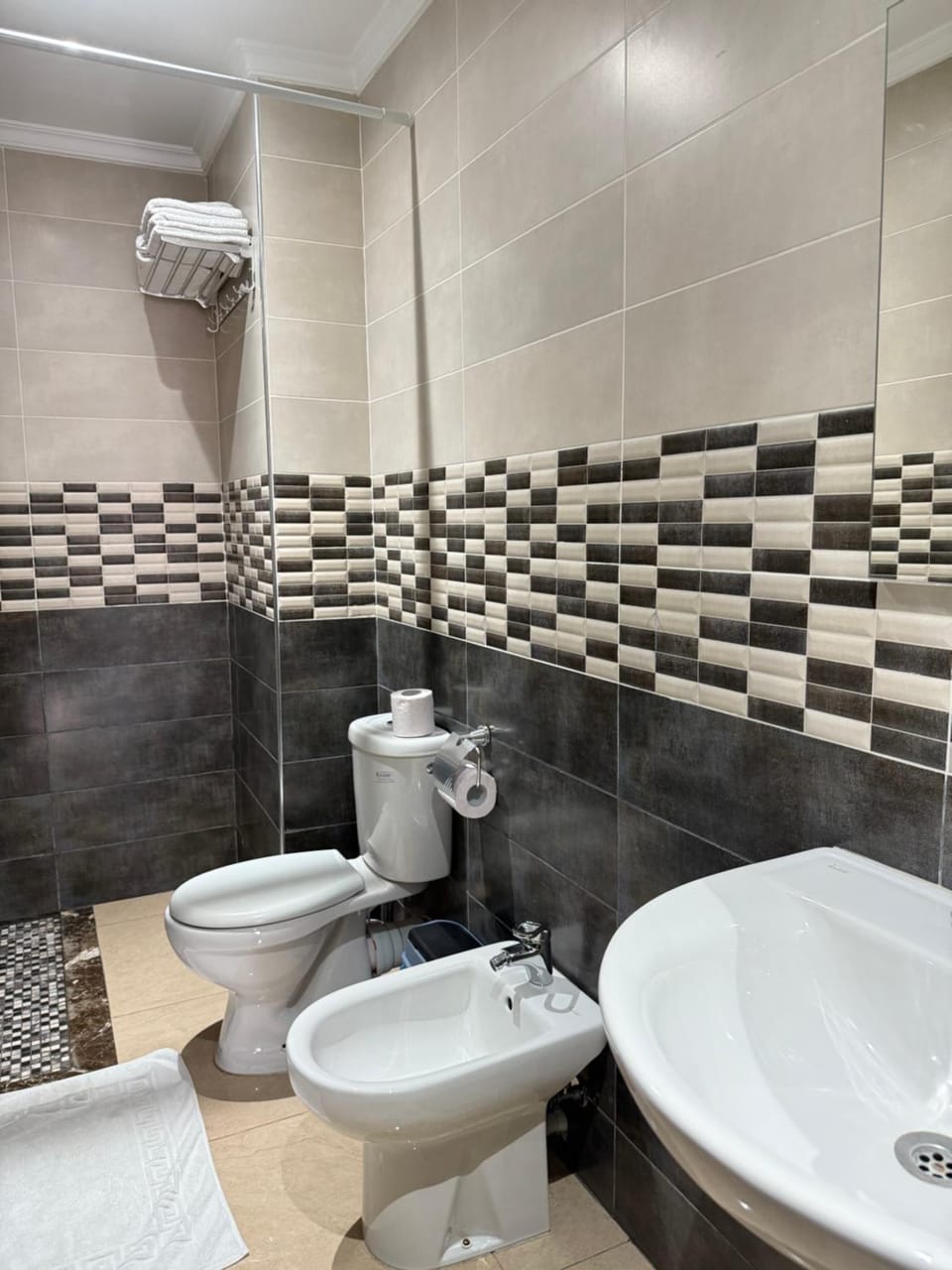 Shower, Toilet, Bathroom, bidet
