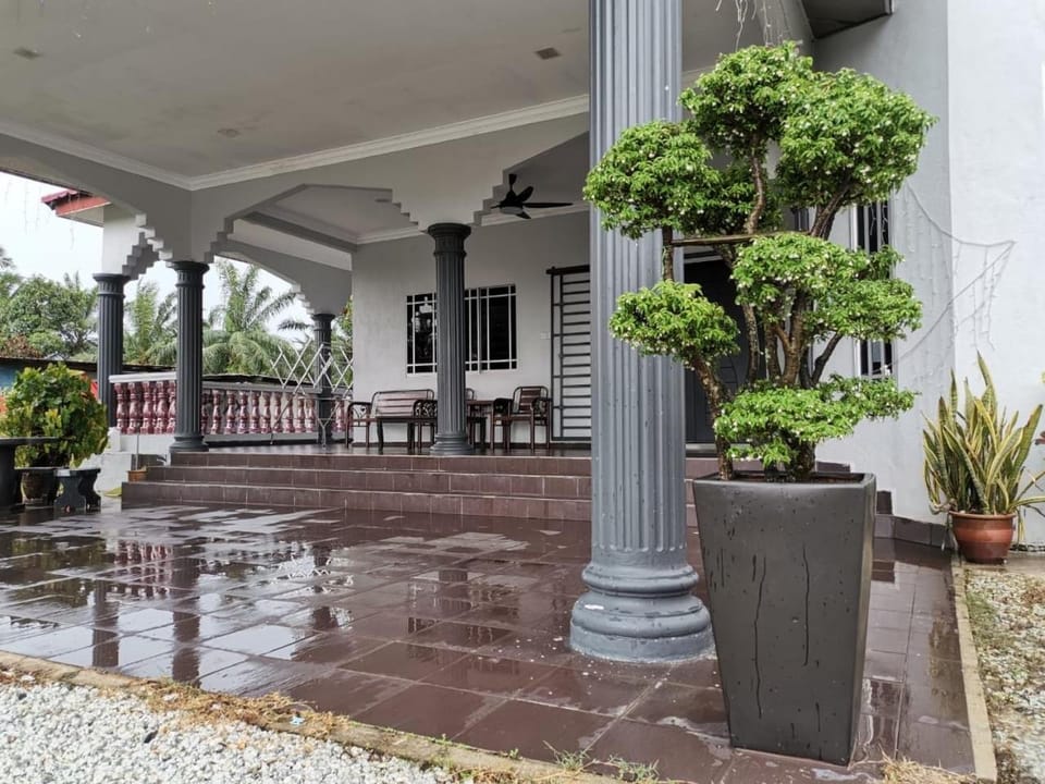 ARY&ZZ Homestay for islam guests House in Selangor, Malaysia