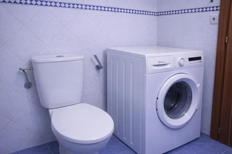 Bathroom, washing machine